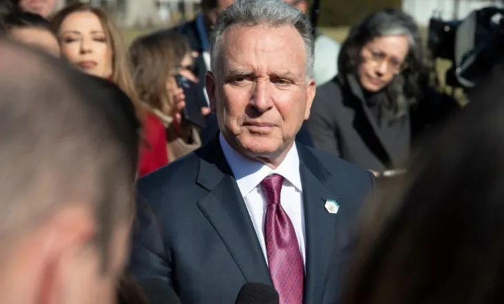 I dërguari special i Trump nën hetim për shkelje të etikës, dyshohet se ka lidhje financiare me Emiratet e Bashkuara Arabe në hapësirën e kriptomonedhave