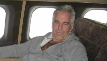 Identifikohen mbi 1 milion dokumente të reja që lidhen me rastin Epstein, Departamenti i Drejtësisë: Materialet do të bëhen publike në javët në vijim