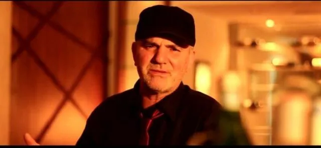 Ilirët: Të kam dashur dhe të du (teksti dhe kënga)