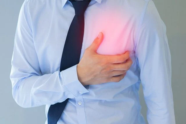 Infarkti kardiak po prek gjithnjë e më shumë të rinj, kardiologu shpjegon arsyet