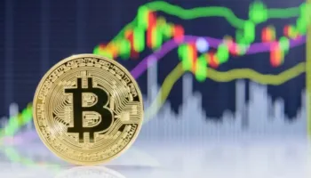 Investitorët afatgjatë vijojnë akumulimin e Bitcoin
