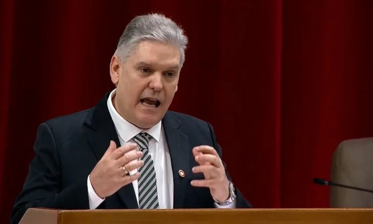 Ish-ministri i Ekonomisë dënohet me burgim të përjetshëm/ Zbardhen akuzat