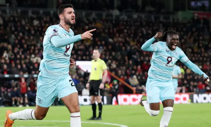 “Jam mbi re”, Broja në “qiellin e shtatë” pas golit të parë me Burnley, e duartroket edhe trajneri Parker: Ishte i shkëlqyer (VIDEO)