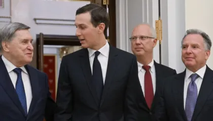 “Jemi në bisedime konstruktive”/ I dërguari i Moskës për Ukrainën paralajmëron: Rrezikojmë Luftën e Tretë Botërore