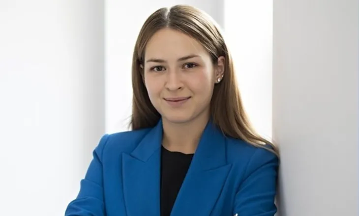 Jeta e re në Tiranë e Françeska Muratit, a është ndarë ajo nga bashkëshorti?!