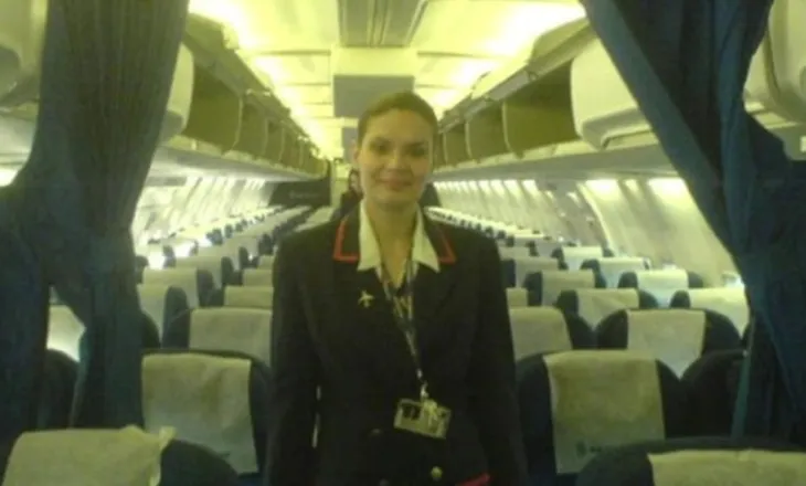 “Jeta ime iku dhe nuk u kthye më kurrë”/ Ndërroi jetë në moshën 42-vjeçare, mesazhi prekës i stjuardesës para fluturimit fatal: Të dua, do të flasim kur…