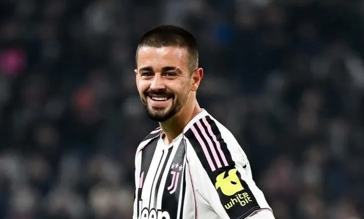 Juventus, Spalleti vlerëson Zhegrovën: Bën driblime që tek  të tjerët nuk i shohim