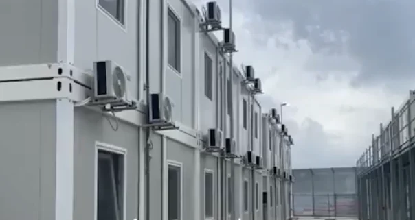 Kalimi i emigrantëve të paligjshëm, Shqipëria vend tranzit/ Do ngrihen 20 qendra pritjeje në Vlorë, Gjirokastër e Korçë