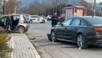 Kamëz, dy makina përfshihen në një aksident, mbetën të plagosur 4 persona