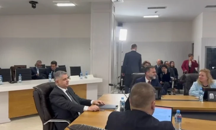 Katër kandidatë në garë për të zëvendësuar Dumanin, KLP nis mbledhjen për zgjedhjen e kreut të ri të SPAK