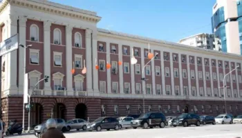 Këshilli i Mandateve nuk mblidhet për Ballukun, zbulohet pse u refuzua kërkesa e opozitës