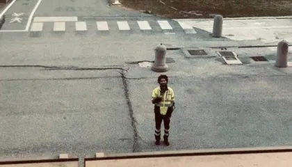 Kjo është dashuria! Foto virale që flet sa njëmijë fjalë