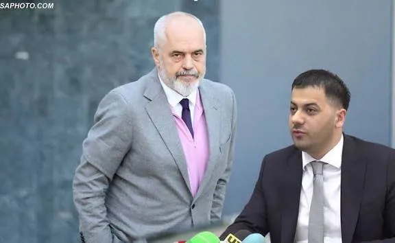 Kodi i M@FIA-s dhe kodi i Don Agasit