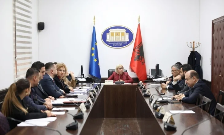 Komisioni i Ekonomisë miraton nen për nen tre pr/ligjet e Paketës Fiskale 2026