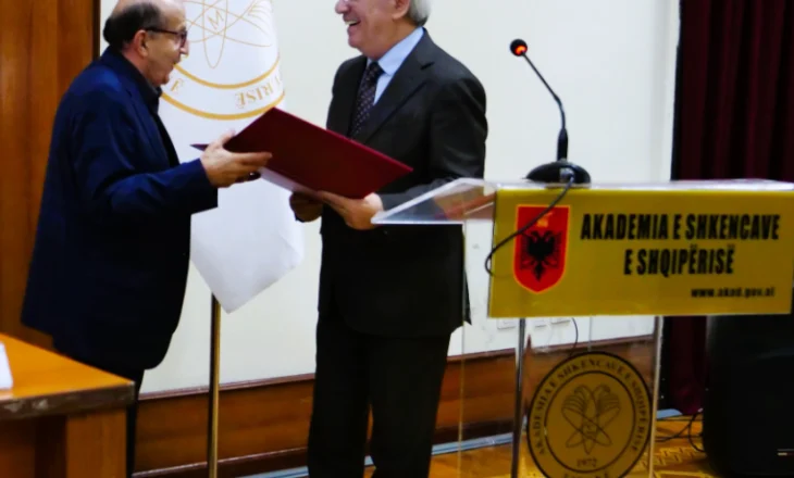 Kompozitori dhe dirigjenti, Rafet Rudi vlerësohet me dekoratën “Nderi i Akademisë”