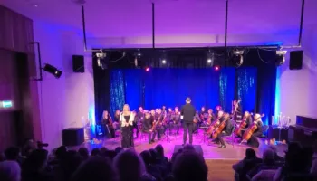 Koncert gala në Durrës, orkestra e Harqeve të Durrësit me program të përzgjedhur për fundvit