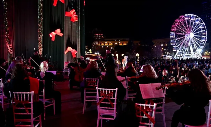 Koncerte festive për Krishtlindjet, aktivitete për fundvitin në disa qytete të vendit