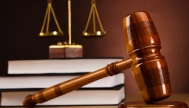 Kongresmeni amerikan Keith Self kërkon rishikimin e reformës në drejtësi në Shqipëri