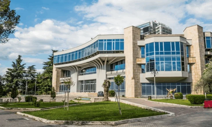 Korporata e Investimeve hap thirrjen: Kullë 20-katëshe te Pallati i Kongreseve