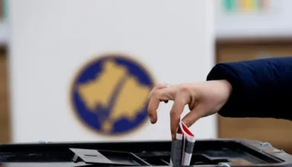 Kosova, sot në zgjedhje të parakohshme! Votojnë Kurti dhe Haradinaj: Presim pjesëmarrje masive