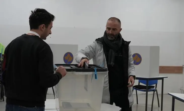 “Kosova voton sot për t’i dhënë fund fund krizës politike”, artikulli i ‘The Guardian’ për zgjedhjet e parakohshme