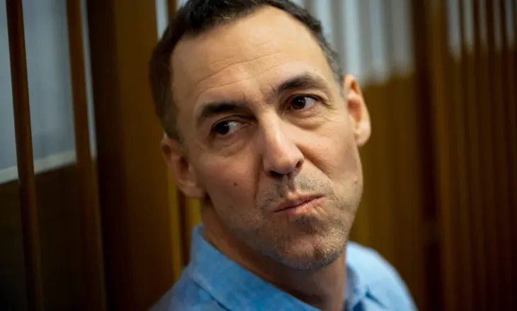 Kremlini thyen heshtjen për studiuesin francez të burgosur: I kemi bërë ofertë Parisit, topi është në fushën e tyre