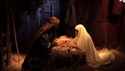 Kremtimi i Krishtlindjes, ritet dhe besimet në vende të ndryshme