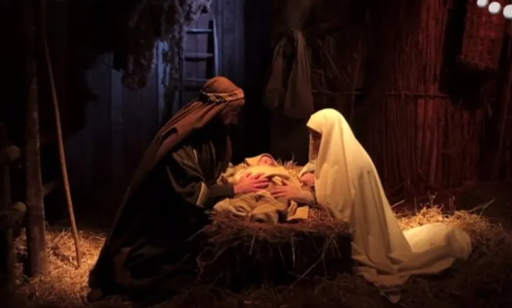 Kremtimi i Krishtlindjes, ritet dhe besimet në vende të ndryshme