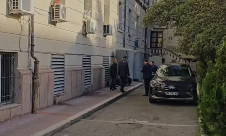 Kreu i ri i SPAK shkon në Këshillin e Mandateve, shoqërohet nga dy prokurorët e çështjes ‘Balluku’