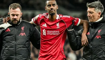 Kreu ndërhyrjen kirurgjikale, Isak muaj të tërë larg Liverpulit