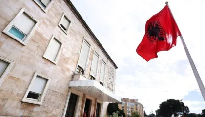 Krishtlindja të enjten, qeveria merr vendimin: E premtja ditë pushimi për administratën!