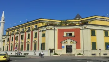 Kriza në  Bashkinë Tiranë, miliona lekë pa u shpenzuar