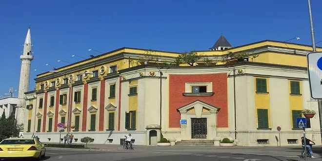 Kriza në  Bashkinë Tiranë, miliona lekë pa u shpenzuar