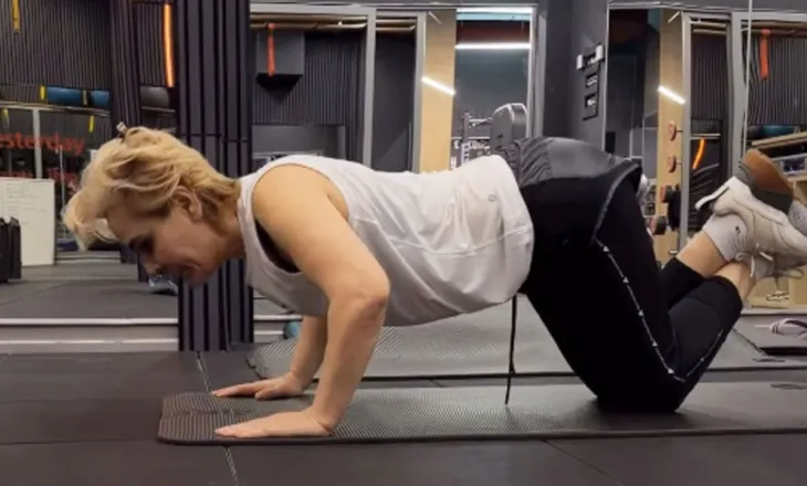 Kryemadhi bëhet gati për Prime/ Shfaqet nga palestra duke ushtruar fortë