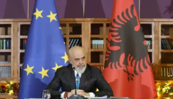 Kryeministri Rama në konferencën e fundvitit: Viti 2025 mbyllet me rritje ekonomike 3.9%