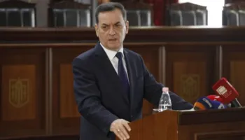 Kryetari i Gjykatës së Lartë, kritika ndaj ekzekutivit dhe këshillave gjyqësorë