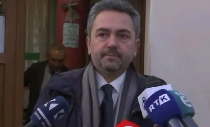 Kryetari i KQZ voton i pari në zgjedhjet e parakohshme/ Thirrje qytetarëve për pjesëmarrje: Të shfrytëzojnë të…