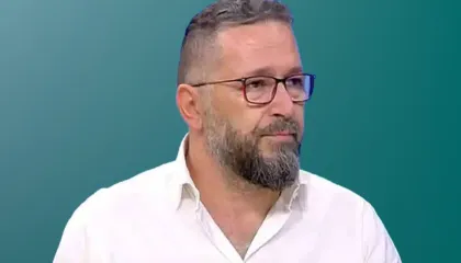 Kthupi: Opozita e ka harruar veten në një vagonë që është shkëputur nga treni