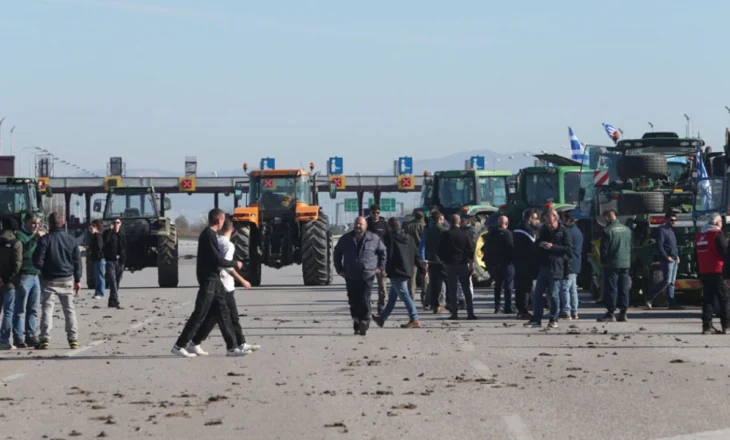 “Ku janë fondet e BE?”/ Përleshje mes fermerëve grekë dhe policisë