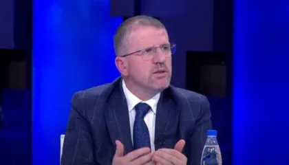 “Kurthin e ngritën vetë”, Beci trondit: Krimi i organizuar ka kapur politikën në nivele alarmante