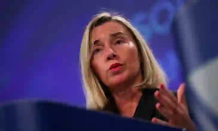 Kush është Federica Mogherini, ish-shefja e diplomacisë së BE-së me të shkuar komuniste