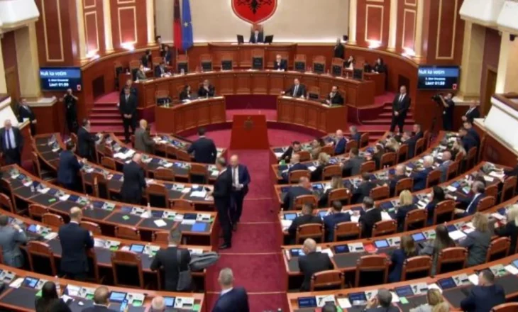 Kuvendi sot në seancë plenare, shqyrton një sërë projektligjesh dhe masat kundër krimit të organizuar