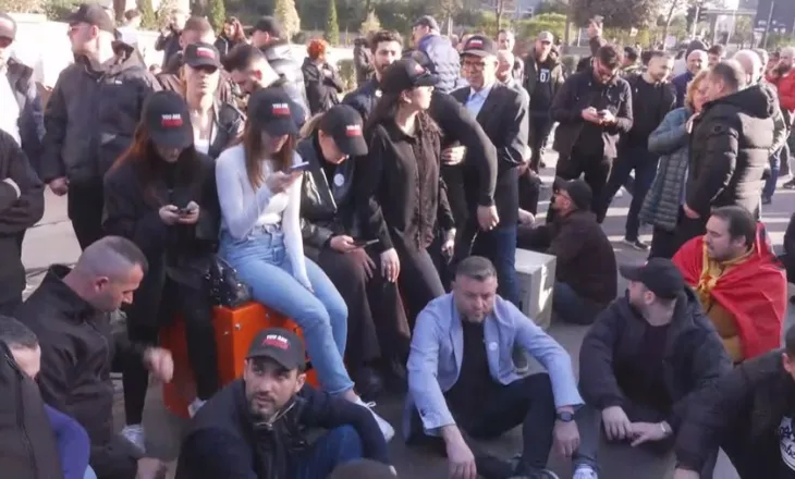 Lapaj mesazh Ramës: Për çdo nismë kundër meje, je në konflikt me familjen time