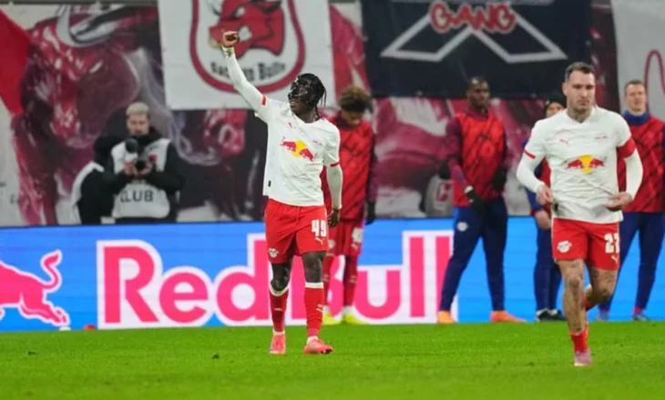 Leipzig nuk “dorëzohet” dhe kërkon të rivalizojë Bayern për titullin, luan “tenis” ndaj Eintracht Frankfurt (video)