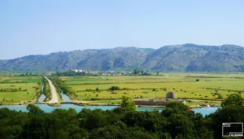Lejuan ndërtimet në zonën e mbrojtur të Butrintit, 5 zyrtarë të Bashkisë Sarandë merren të pandehur (Emrat)