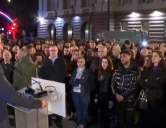 Lëvizja e Studentëve të Dhjetorit/ Berisha: Gjunjëzuan regjimin më të egër