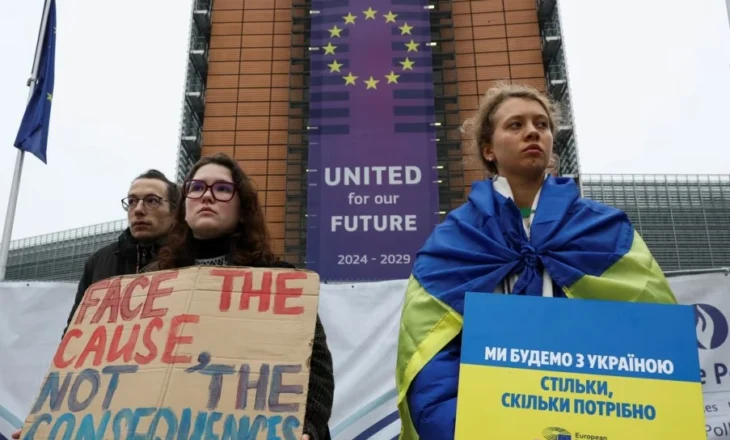 Liderët e BE-së mblidhen për financimin e Ukrainës, teksa Moska e Kievi shkëmbejnë sulme