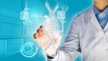 Lind foshnja e parë në botë me ADN e tre personave