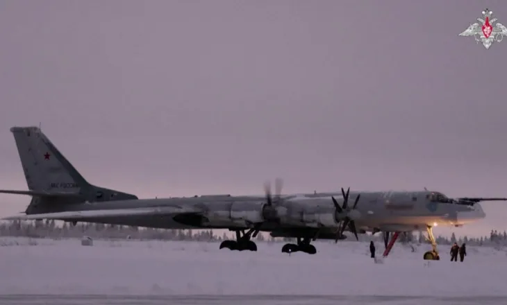 Lojëra lufte në ajër, bombarduesit rusë në Skandinavi shoqërohen nga avionët e NATO-s