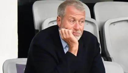 Londra kërcënon Abramovich-in me gjyq nëse nuk transferon 2.5 miliardë paund për Ukrainën